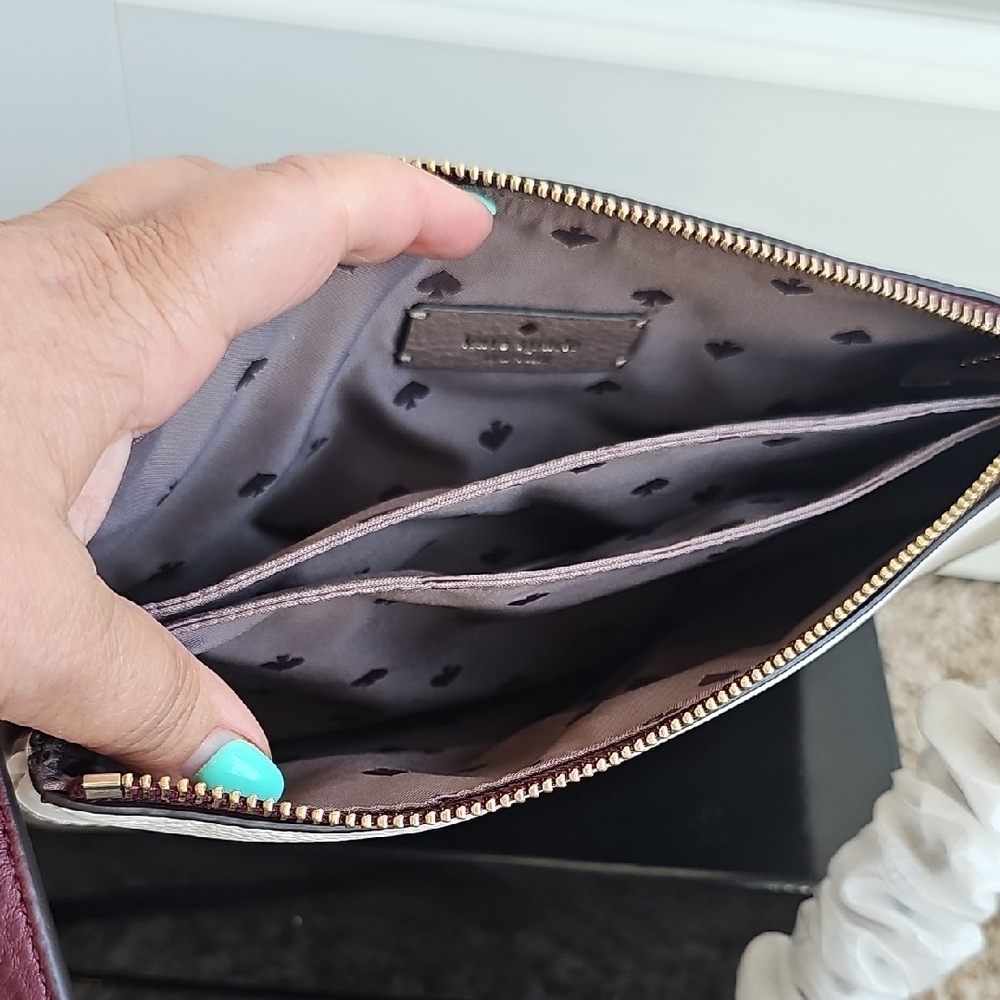 Kate Spade NWOT Burgundy and Cream Crossbody Bag - Picture 7 of 8